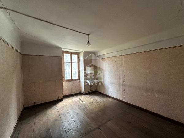 Cambo-Les-Bains - Immeuble à Vendre -  idéal investisseur