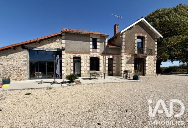 Maison à vendre 4 pièces 192 m² Parthenay