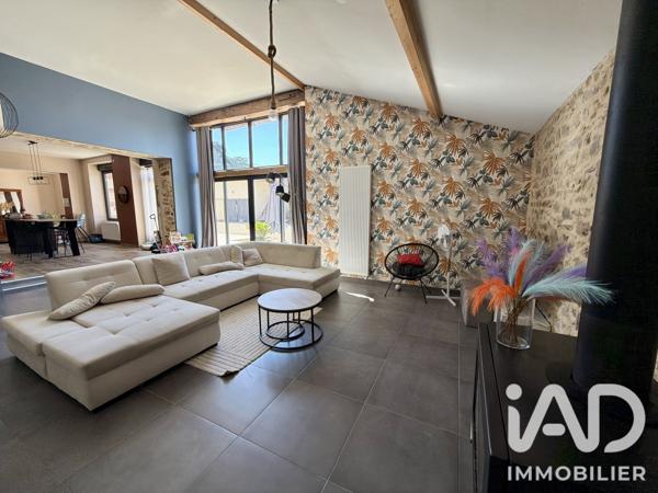 Maison à vendre 4 pièces 192 m² Parthenay