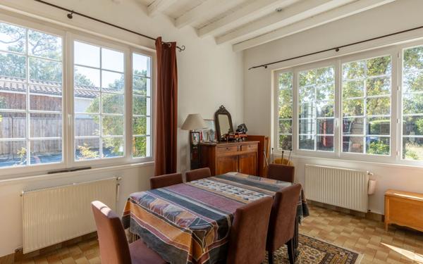 Maison à vendre    5 pièces •  Gujan-Mestras