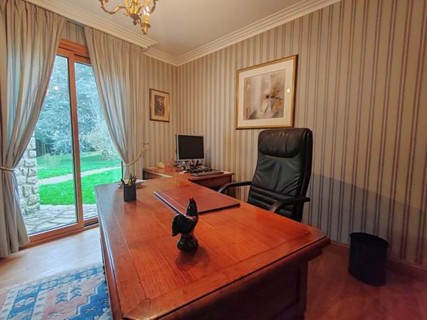 Propriete à vendre 12 pièces L'OIE (85)