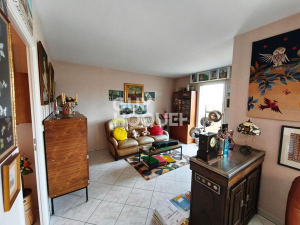 APPARTEMENT 3 PIECES AU GOLF DE ROSNY