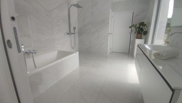 Contemporaine - 5 pièces - 131 m² - PRESTIGE