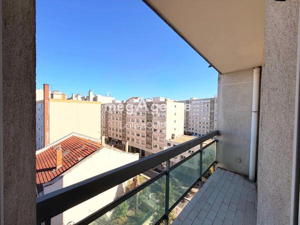 Appartement à VILLEURBANNE, 69100 - 2 pièces 53m²