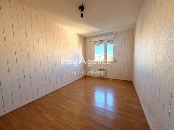 Appartement à VILLEURBANNE, 69100 - 2 pièces 53m²