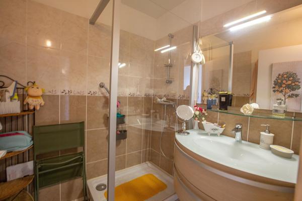 SUPERBE APPARTEMENT 4 PIECES 94 M2