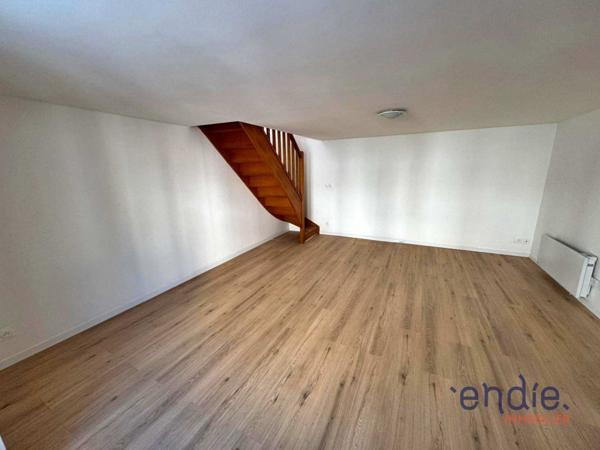 Sous- Offre d'un appartement T2 (51 m²) à QUIMPER