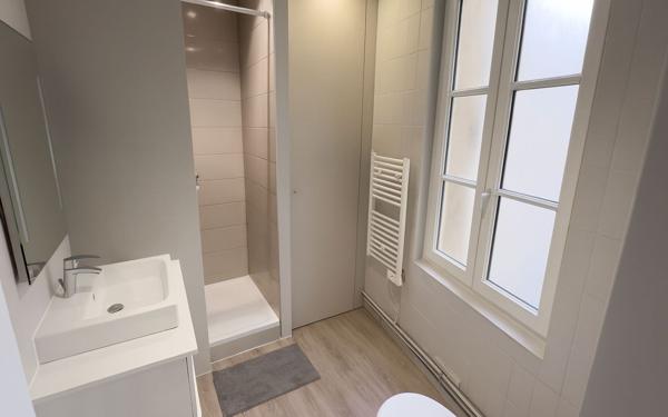 Appartement à vendre    2 pièces • 32 m2 Lyon 5