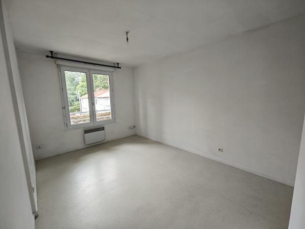 Appartement Cholet 1 pièce non meublé