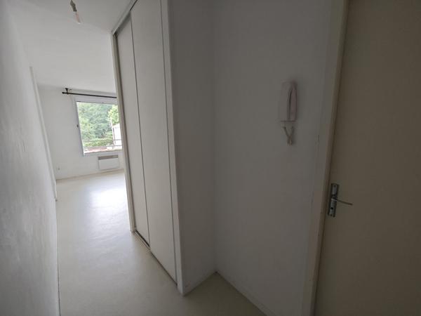 Appartement Cholet 1 pièce non meublé
