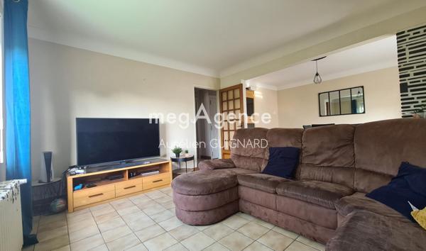 Maison à BRESSUIRE, 79300 - 7 pièces 103m²