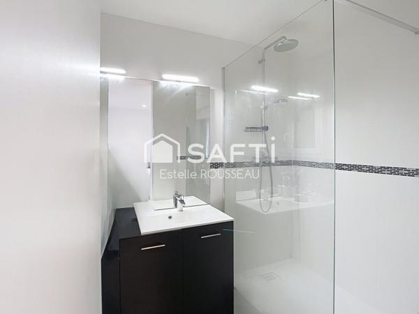 Appartement T4 de 92 m² proche commerces écoles et bus