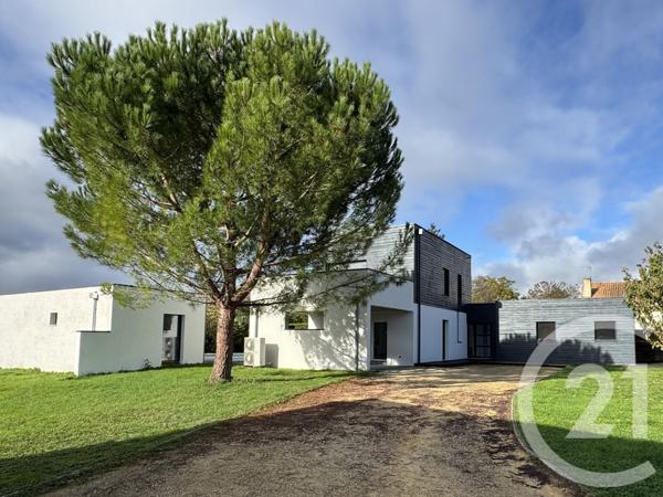 Maison à vendre  7 pièces - 166,38 m2 MIGNE AUXANCES - 86