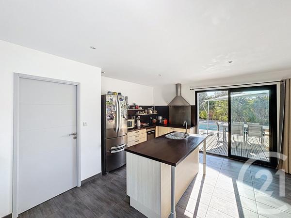 Maison à vendre  7 pièces - 166,38 m2 MIGNE AUXANCES - 86