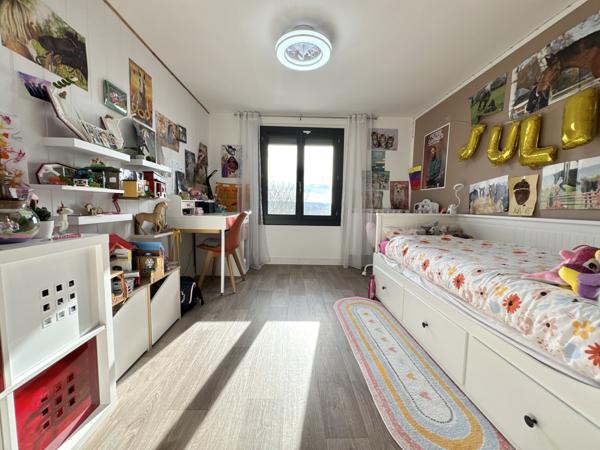 Maison rénovée avec maison d’amis, piscine et jardin. Penne-d'Agenais (47140)