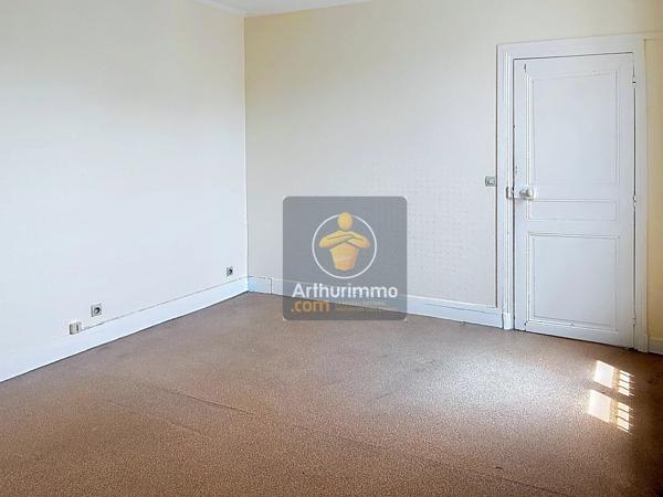 Vente                                                      Appartement
                        
                     3 pièces                      61 m2                     à Melun