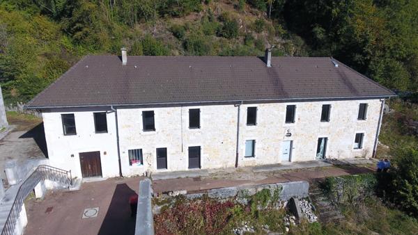Maison à finir de rénover 7 pièces 280m² sur 4345m² CORMARANCHE EN BUGEY (01)