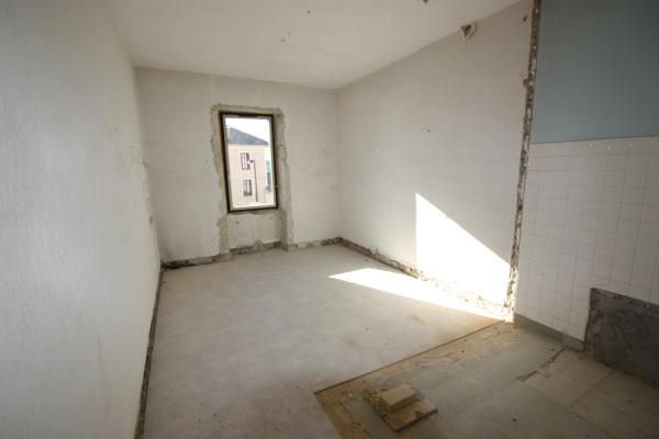 Maison à finir de rénover 7 pièces 280m² sur 4345m² CORMARANCHE EN BUGEY (01)