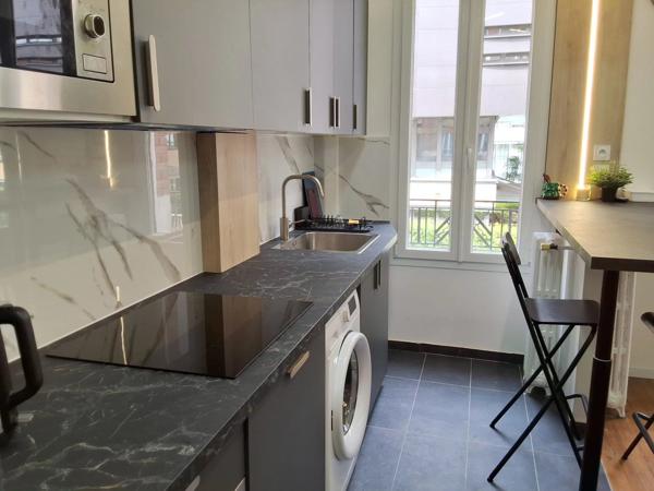 Location                                                      Appartement
                        
                     2 pièces                      38 m2                     à Clichy
