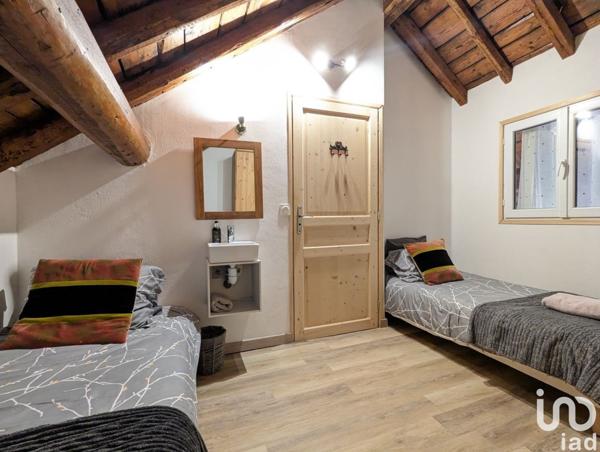 Appartement 6 pièces de 123 m² à Samoëns (74340)