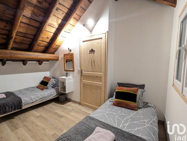 Appartement 6 pièces de 123 m² à Samoëns (74340)