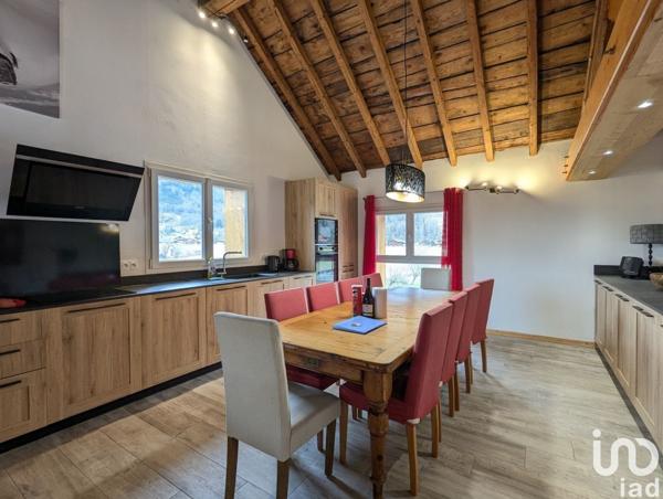 Appartement 6 pièces de 123 m² à Samoëns (74340)