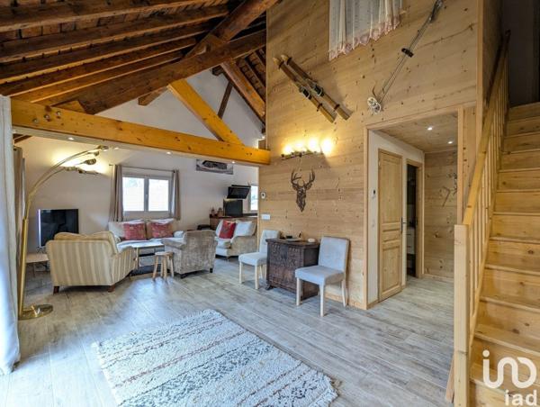 Appartement 6 pièces de 123 m² à Samoëns (74340)