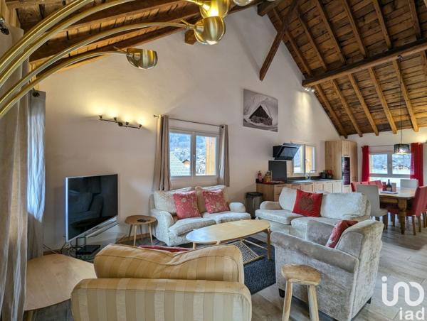 Appartement 6 pièces de 123 m² à Samoëns (74340)