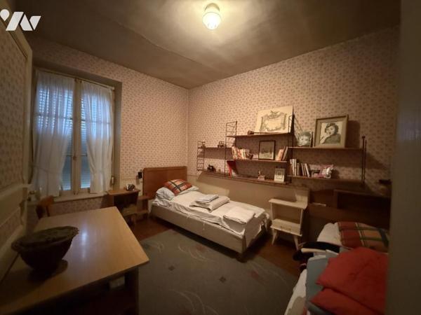 ORMES- Ensemble immobilier Maison T8 202m2 et dépendances