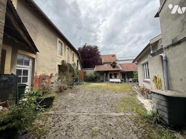 ORMES- Ensemble immobilier Maison T8 202m2 et dépendances