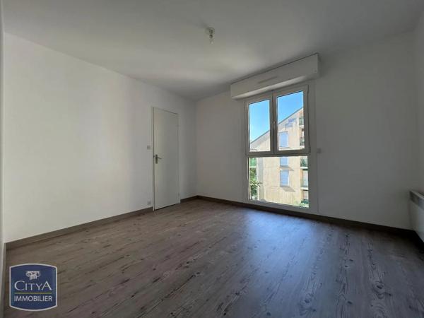 Appartement à louer 2 pièces 49.49m² Alençon (61000)