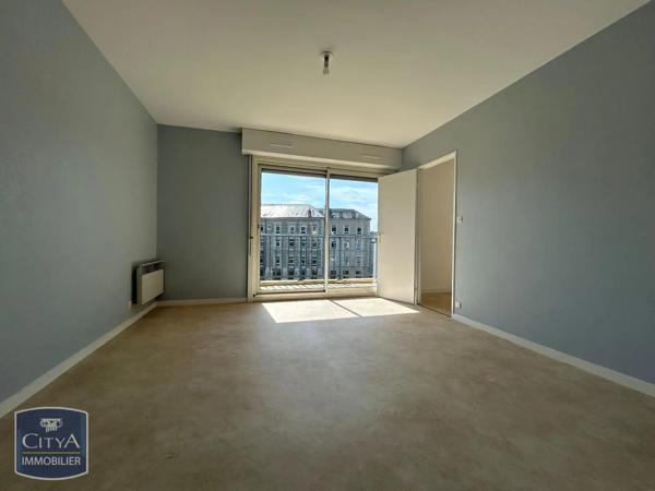 Appartement à louer 2 pièces 49.49m² Alençon (61000)