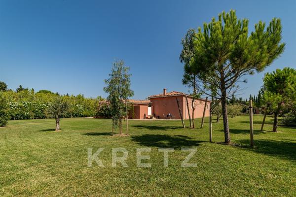 Maison de plein-pied de 200m2 avec piscine - Luberon