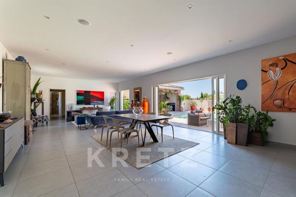 Maison de plein-pied de 200m2 avec piscine - Luberon