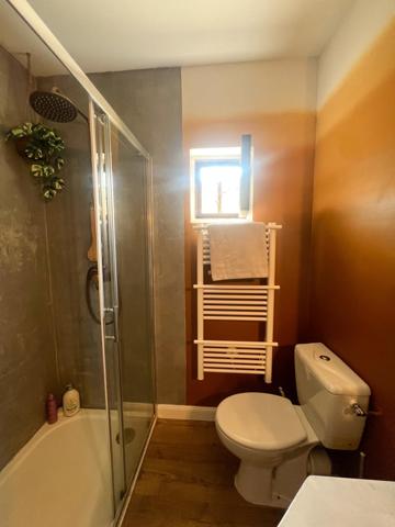 L'Isle-sur-la-Sorgue (84800) A VENDRE MAISON A ETAGE PLEIN CENTRE VILLE DE L ISLE SUR LA SORGUE