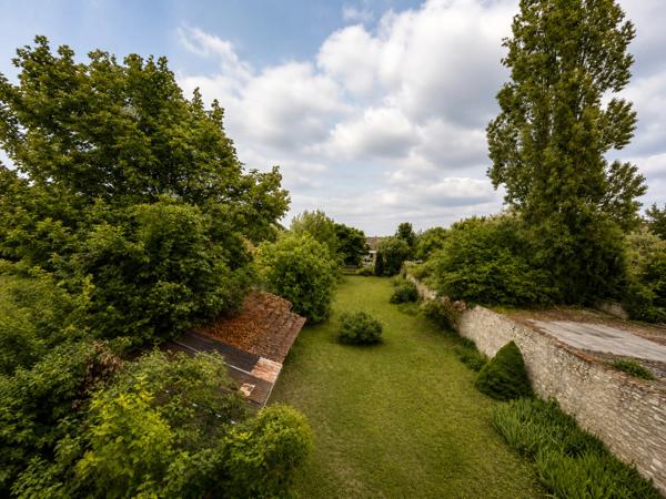 À vendre, maison de charme à 25 minutes de Paris, 6 pièces LE MEE SUR SEINE VILLAGE (77)