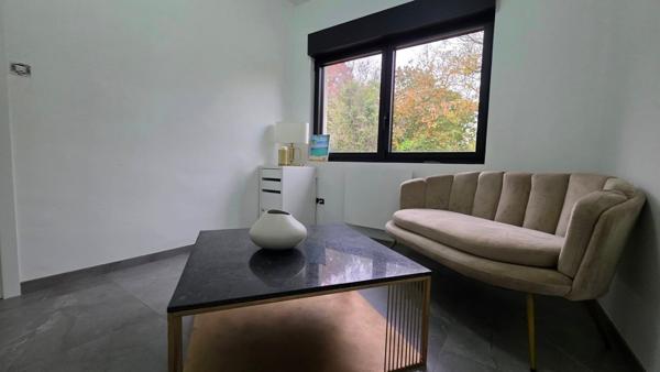 Magnifique Villa - 4 chambres - 3 SDD - Jardin 1900 m2 - Garage