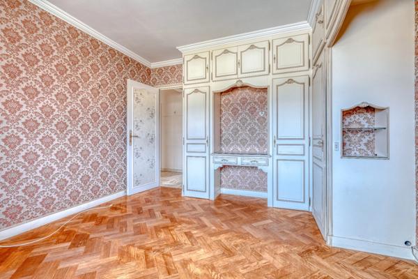 Christophe Michaudelle – EXLUSIVITE - CAPIFRANCE vous propose proche de Meaux, à Nanteuil lès Meaux : Secteur AU CALME, maison indépendante bien entretenue - 7 pièces - 148 m² -  5 chambres (6è possib