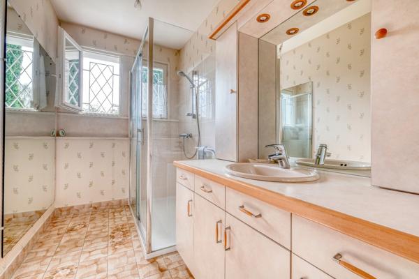 Christophe Michaudelle – EXLUSIVITE - CAPIFRANCE vous propose proche de Meaux, à Nanteuil lès Meaux : Secteur AU CALME, maison indépendante bien entretenue - 7 pièces - 148 m² -  5 chambres (6è possib
