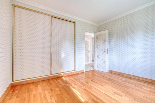 Christophe Michaudelle – EXLUSIVITE - CAPIFRANCE vous propose proche de Meaux, à Nanteuil lès Meaux : Secteur AU CALME, maison indépendante bien entretenue - 7 pièces - 148 m² -  5 chambres (6è possib