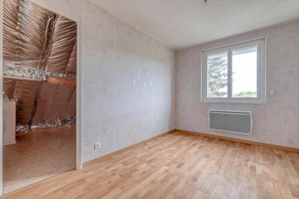 Christophe Michaudelle – EXLUSIVITE - CAPIFRANCE vous propose proche de Meaux, à Nanteuil lès Meaux : Secteur AU CALME, maison indépendante bien entretenue - 7 pièces - 148 m² -  5 chambres (6è possib