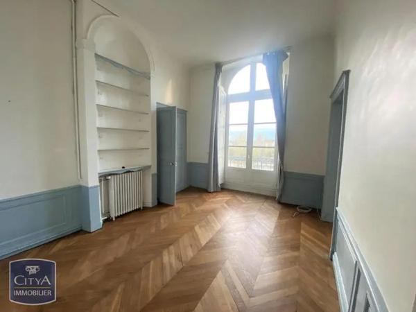 Appartement à louer 5 pièces 164.02m² Orléans (45000)