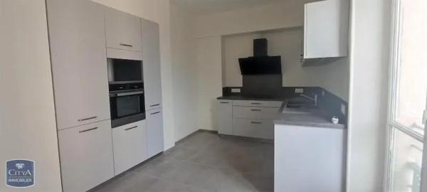 Appartement à louer 5 pièces 164.02m² Orléans (45000)