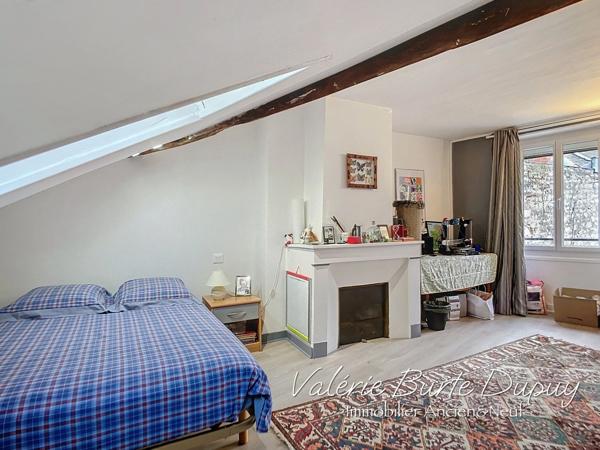 Orléans St Vincent à 15min de la place du Martroi à pied Maison de ville à vendre 5 Chambres avec terrasse arborée et stationnements possible