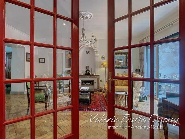 Orléans St Vincent à 15min de la place du Martroi à pied Maison de ville à vendre 5 Chambres avec terrasse arborée et stationnements possible