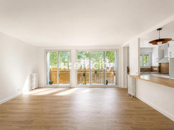 Appartement
         3 pièces
        - 79 m² 889 000 € *