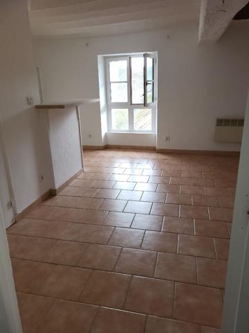 Appartement F2 2EME ETAGE CENTRE GAILLON