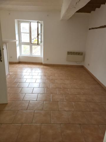 Appartement F2 2EME ETAGE CENTRE GAILLON