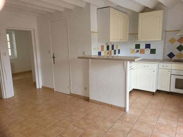 Appartement F2 2EME ETAGE CENTRE GAILLON