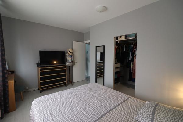 Coup de coeur à Nevers, Quartier Victor Hugo, 4 chambres, rénovée, jardin cosy, climatisation, 2h30 PARIS, commerces à pied